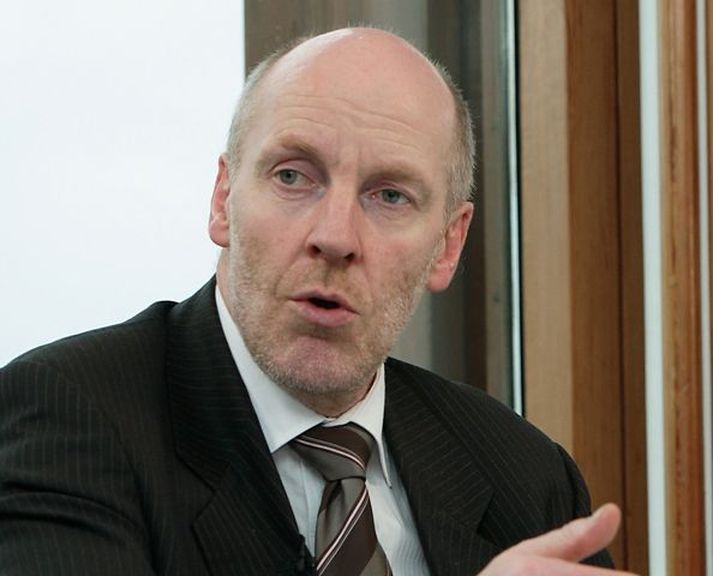 Stjórnin starfar í umboði Steingríms J. Sigfússonar.