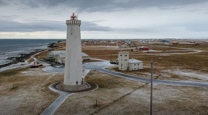 Báturinn sem um ræðir varð vélarvana fjórum sjómílum af Garðskagavita.