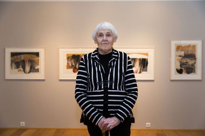 Sigrún Guðjónsdóttir, ætíð kölluð Rúna, er látin á hundraðasta aldursári en hún lætur eftir sig fjögur börn og stórt höfundarverk.