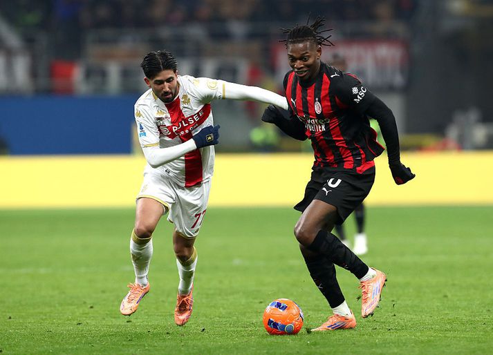 Mikael Egill Ellertsson og Rafael Leao komu báðir við sögu í leiknum í kvöld.