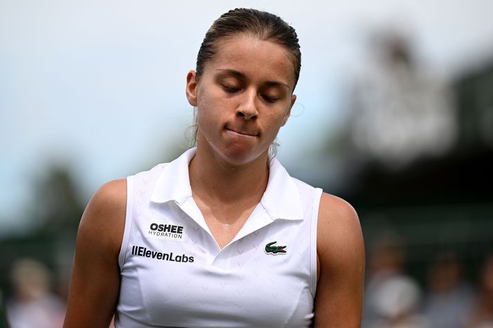 Maja Chwalinska má vera svekkt eftir að hafa meiðst aðeins hársbreidd frá því að vinna sinn fyrsta leik á Wimbledon-risamótinu í tennis,