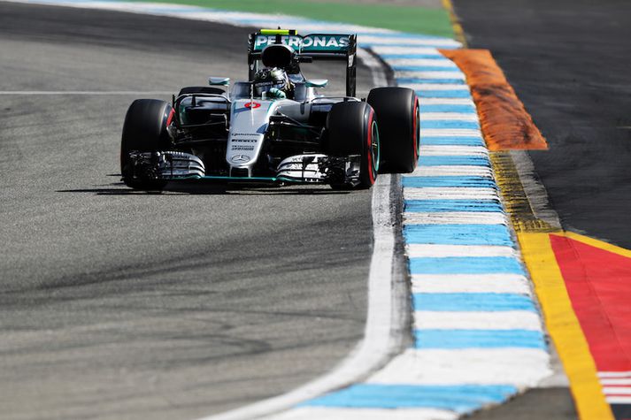 Rosberg var fljótastur á Hockenheim brautinni í dag.