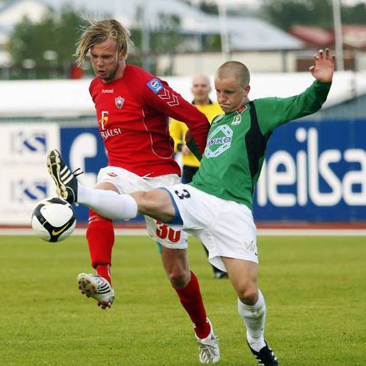 Marel hér í baráttunni í kvöld.