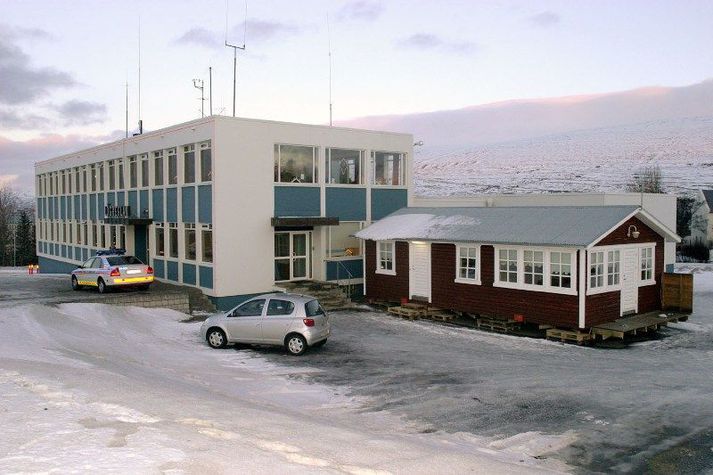 Að sögn lögreglunnar á Akureyri munaði engu að illa færi.