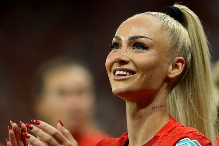 Alisha Lehmann fagnar sætinu í átta liða úrslitum Evrópumótsins.