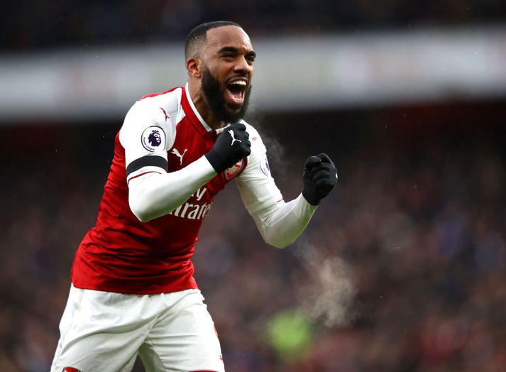 Lacazette fagnaði innilega eftir markið sitt í gær.