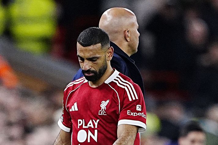 Mohamed Salah og félagar í Liverpool hafa tapað fjórum leikjum í röð og þrufa á sigri að halda.