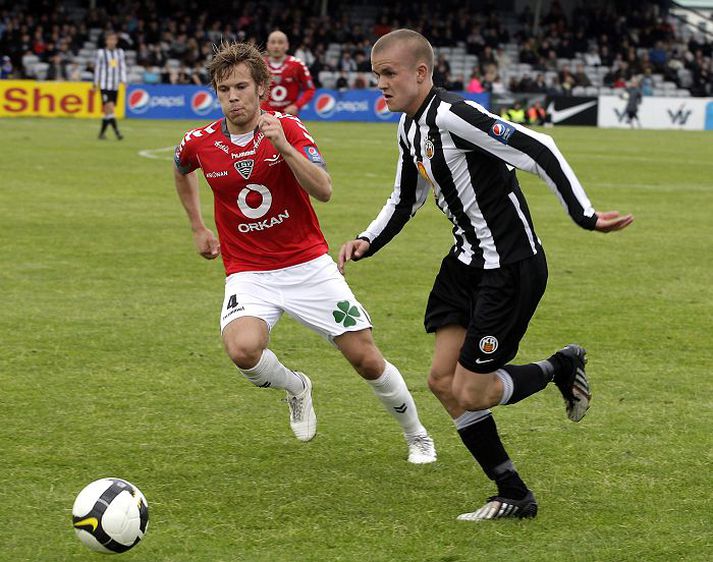 Það mun mikið mæða á KR-ingnum Guðmundi Reyni Gunnarssyni og Eyjamanninum Finni Ólafssyni í kvöld. KR vann dramatískan 1-0 sigur í leik liðanna á KR-vellinum í fyrra.
