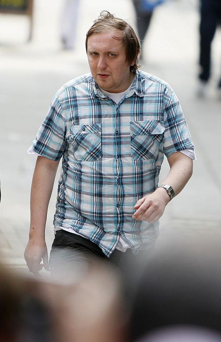 Jonathan May-Bowles var sakfelldur fyrir raksápuárás, en refsing hans verður ákveðin eftir helgi.