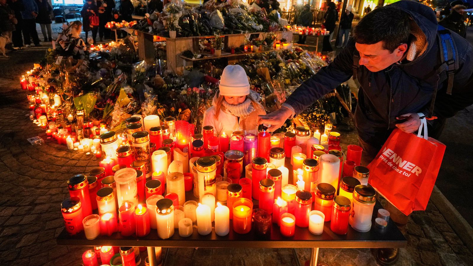 Hafa borið kennsl á sex­tán til við­bótar