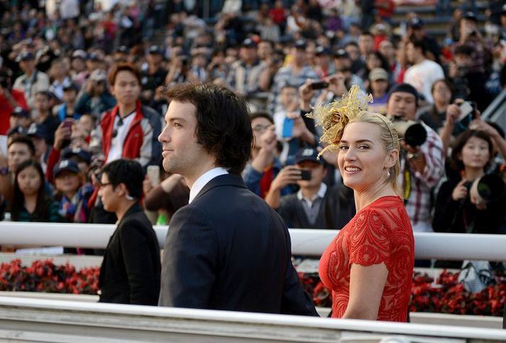 Breska leikkonan Kate Winslet ætlar ekki taka upp eftirnafn eiginmanns síns, Ned Rocknroll.