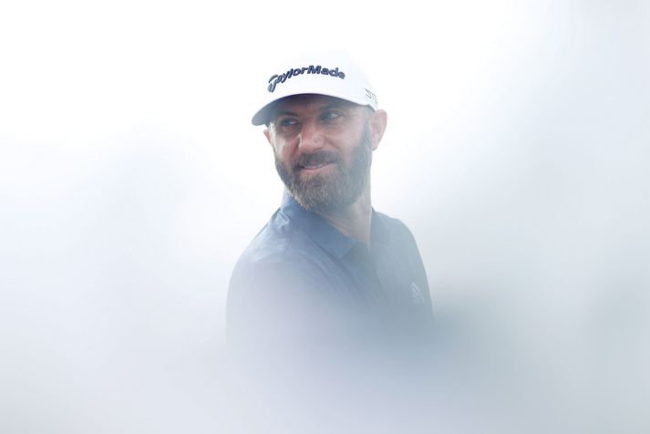  Dustin Johnson fær vel borgað fyrir sigur sinn á LIV mótaröðinni í golfi.