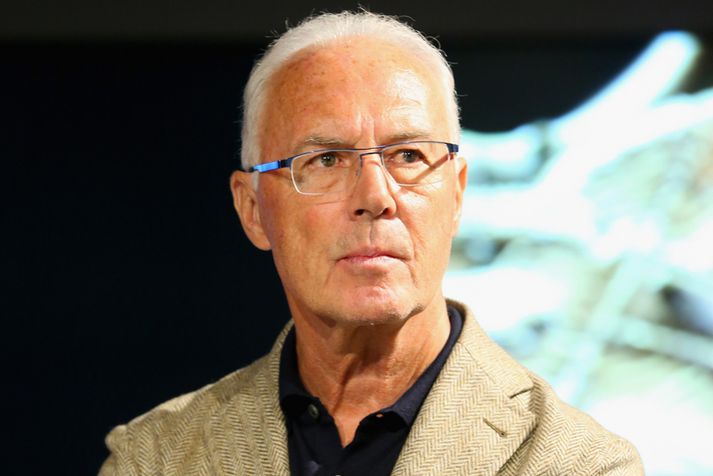 Beckenbauer í eldlínunni.