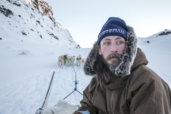 Arctic Circle keppnin er 160 kílómetra, þriggja  daga kapphlaup um óbyggðir Grænlands.