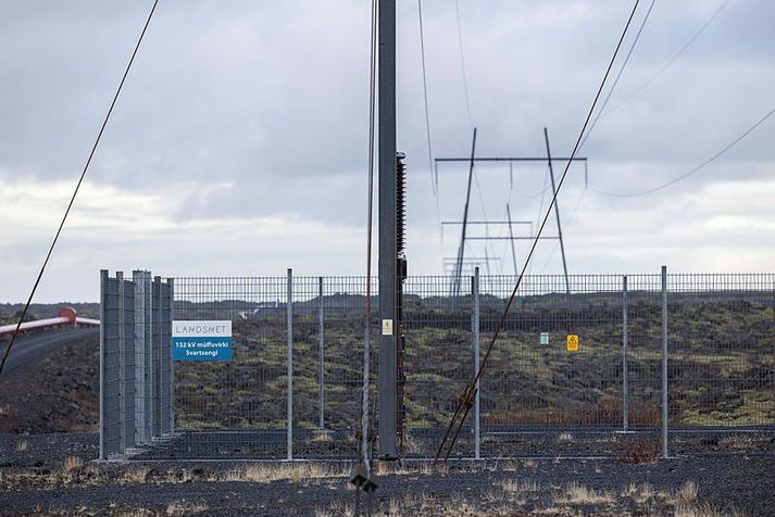 Rafmagnslínur Landsnets á Reykjanesi. Til stendur að stórefla flutningskerfið þar með Suðurnesjalínu 2.