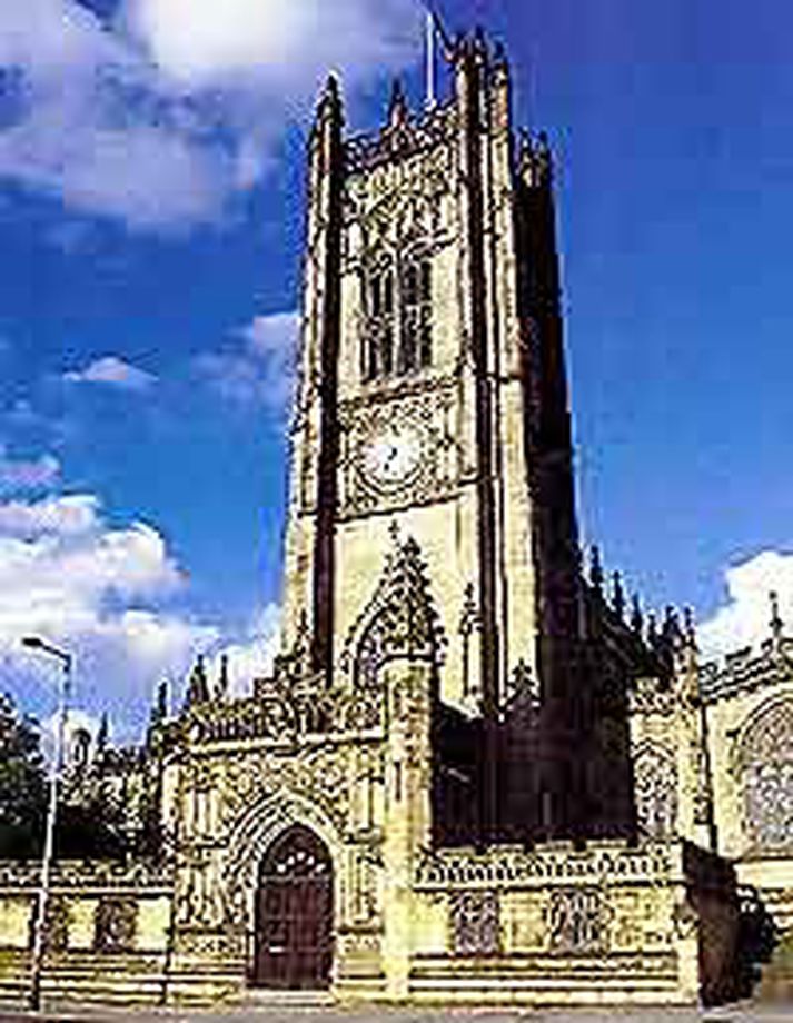 Dómkirkjan í Manchester birtist blóði drifin í tölvuleiknum Resistance: Fall of Man
