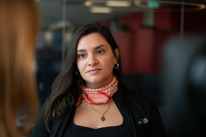 Hin palestínska Enas Dajani er nýútskrifuð úr kynja- og jafnréttisfræði við Háskóla Íslands.