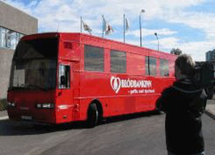 Blóðbíll íslenska Blóðbankans.