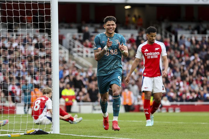Evanilson var réttur maður á réttum stað og skoraði annað mark Bournemouth. 