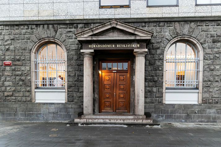 Karlmaðurinn er grunaður um brot gegn tveimur konum um verslunarmannahelgina.