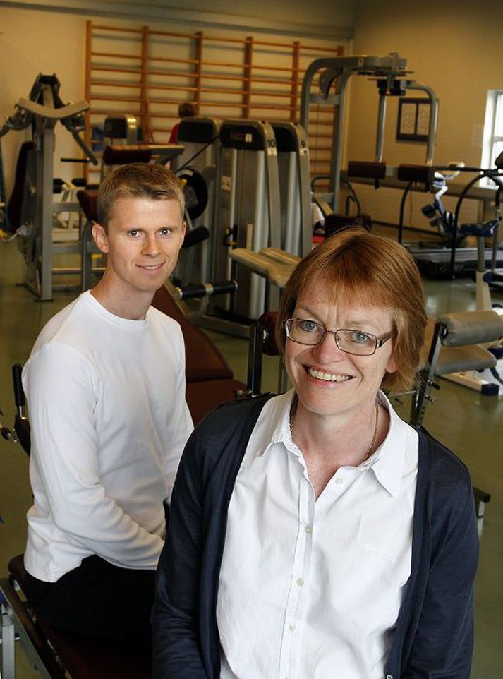 Andri Þór Sigurðsson sjúkraþjálfari og Ólöf H. Bjarnadóttir læknir, bæði starfandi á Reykjalundi, munu bæði halda fyrirlestur á málþingi um parkinson á fimmtudaginn.
