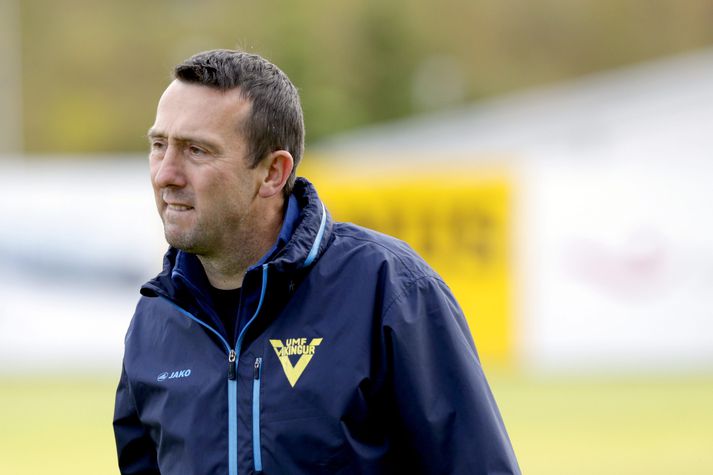 Ejub Purisevic var áður þjálfari Víkings Ó. í meistaraflokki en hefur þjálfað yngri flokka FH síðustu þrjá ár. Þess á milli þjálfaði hann yngri flokka Stjörnunnar. 