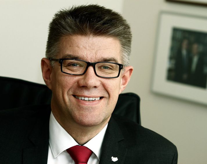 Gunnar Bragi Sveinsson, sjávarútvegs- og landbúnaðarráðherra.