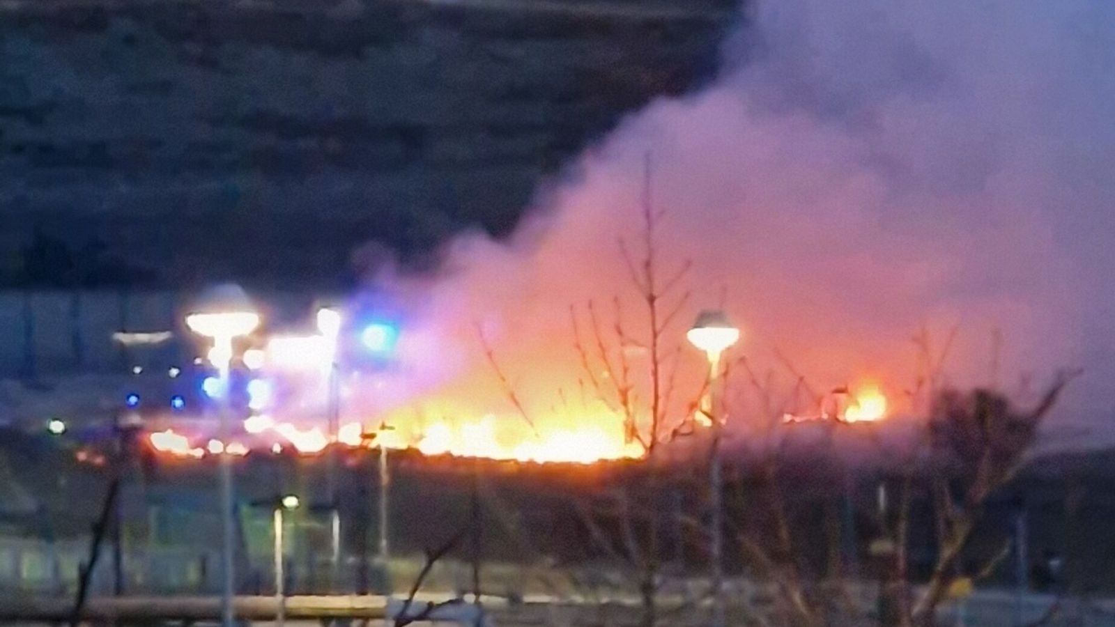 Sinueldur við Framheimilið