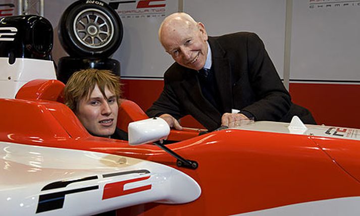 Henry og faðir hans John Surtees.