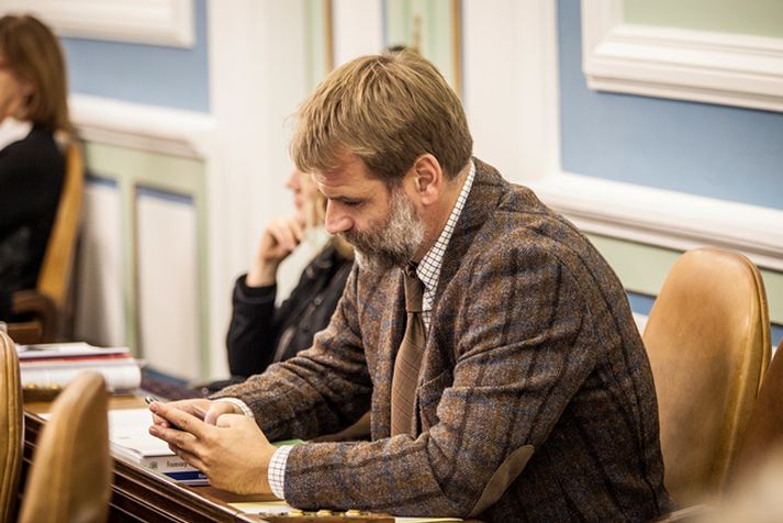 Árni Páll Árnason er ánægður með lögin sem eru við hann kennd.