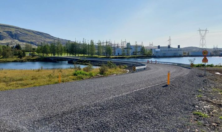 Framkvæmdin sem markar þau tímamót sem fagnað verður á sunnudaginn ber heitið Grafningsvegur efri (360), Ýrufoss-Grafningsvegur neðri. Kaflinn er 1,33 km að lengd