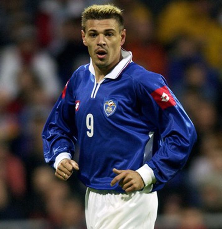 Milosevic í búningi Júgóslavíu