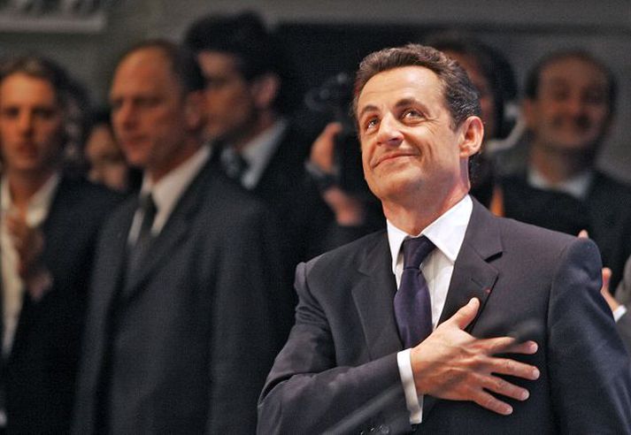 Nicolas Sarkozy frakklands­forseti Meirihluti á þingi veitir Sarkozy ótvírætt umboð til að hrinda áætlunum sínum í framkvæmd.