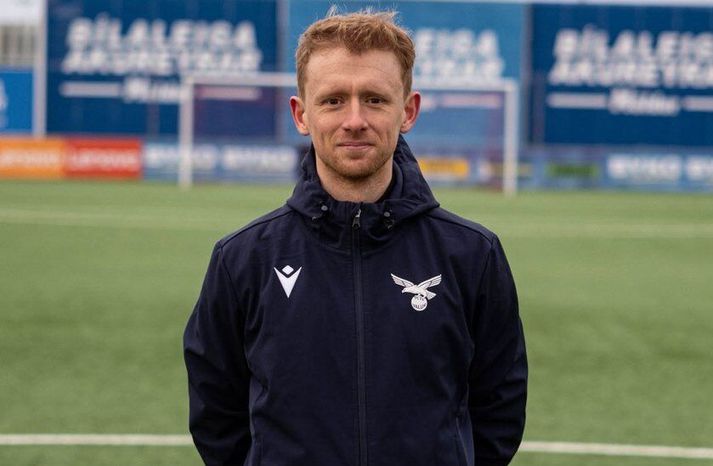 Christopher Brazell var fyrst aðstoðarþjálfari Vals en tók síðan við sem aðalþjálfari þegar Hermann Hreiðarsson var látinn fara.