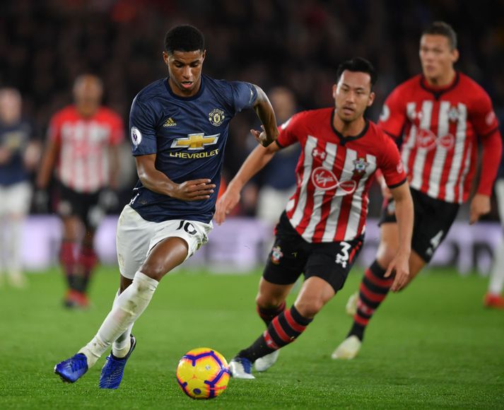 Frábærir sprettir Rashford skiluðu United tveimur mörkum