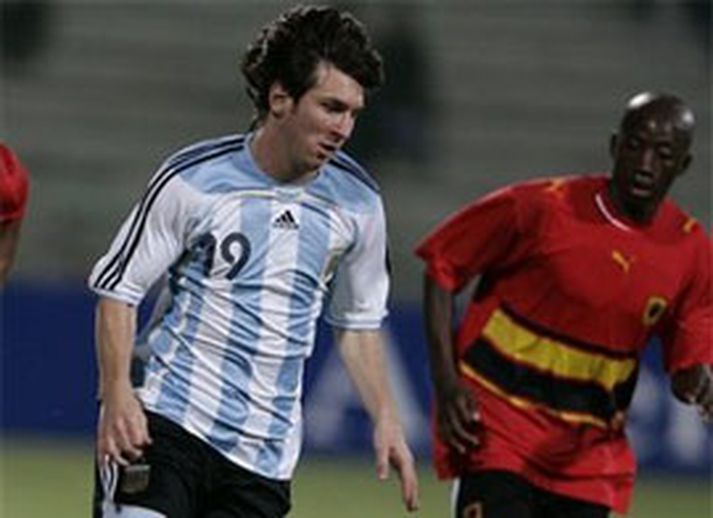 Messi á fullu í landsleik gegn Angólamönnum þann 30 maí síðastliðinn