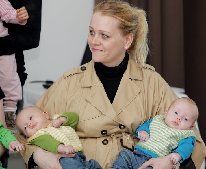 Ráðherra með tvíbura. Katrín Júlíusdóttir.