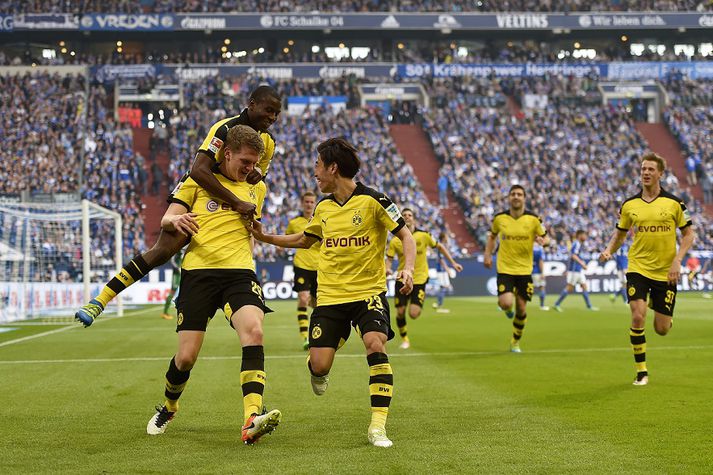 Leikmann Dortmund fagna marki í dag.