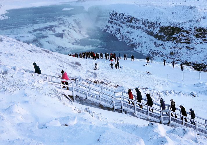 Þingvellir og Gullfoss koma ítrekað fram í umræðunni um fjöldatakmarkanir ferðamanna.