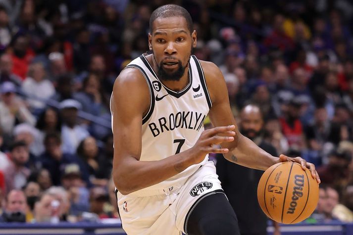 Kevin Durant vildi losna frá Brooklyn Nets og mun leika með Phoenix SUns.