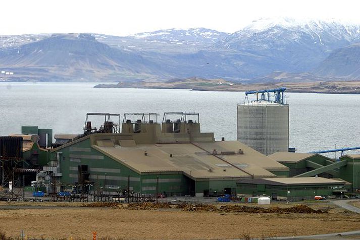 Frá Grundartanga Járnblendiverksmiðjan hefur starfað síðan 1979 og er vinnustaður á þriðja hundrað manna.fréttablaðið/hari