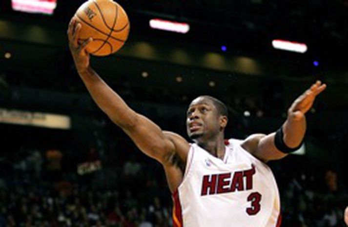 Dwayne Wade sýndi ótrúleg tilþrif í leiknum í gær, sem var skemmtun sem enginn körfuboltaáhugamaður ætti að láta framhjá sér fara