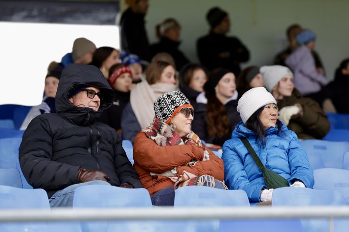 Gera má ráð fyrir að hiti verði á bilinu þrjú til níu stig á vestanverðu landinu.