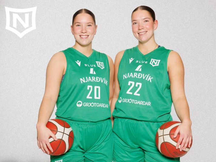 Anna Lilja og Lára Ösp hafa ákveðið að láta gott heita hjá Njarðvík.