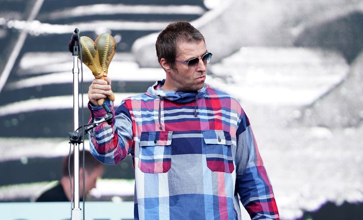 Liam Gallagher á sviði á Glastonbury hátíðinni. Sara McDonald sá þetta ekki.