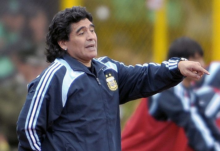 Maradona og félagar fengu dýra lexíu í kvöld