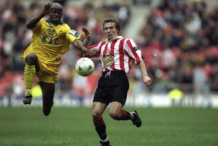 Michael Gray (t.h.) skoraði í sigri Sunderland á Man Utd fyrir 17 árum.