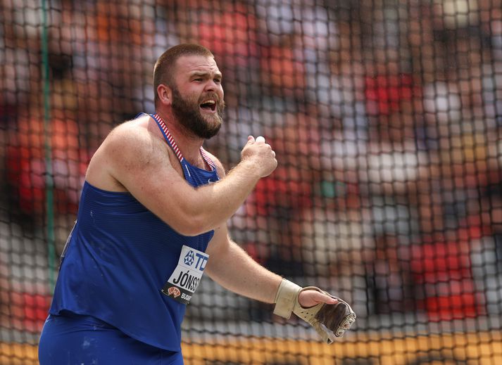 Hilmar Örn kallar nýja Íslandsmetið ekkert kraftaverkakast og stefnir á að slá það aftur, með góðum stuðningi konu sinnar. 