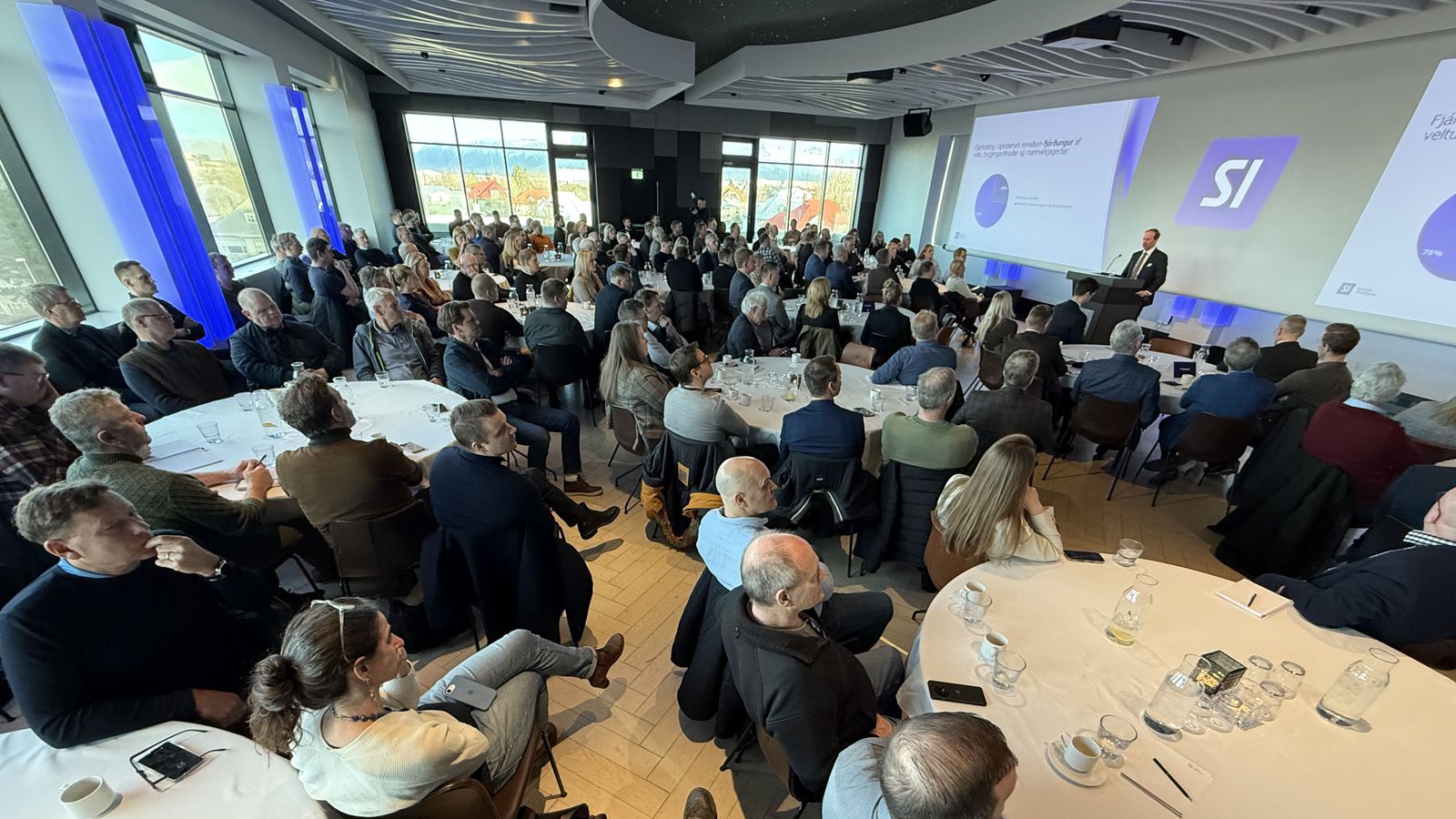 Opin­ber út­boð á árinu fyrir 221 milljarð króna