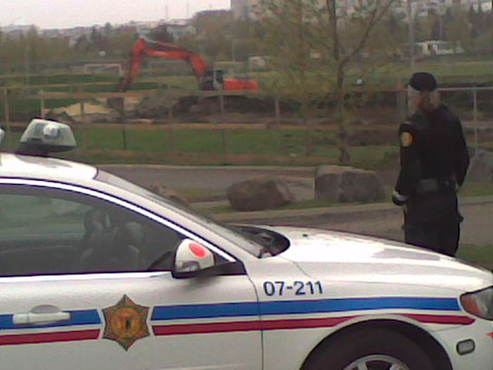 Gröfumaður gróf niður á sprengjuna.